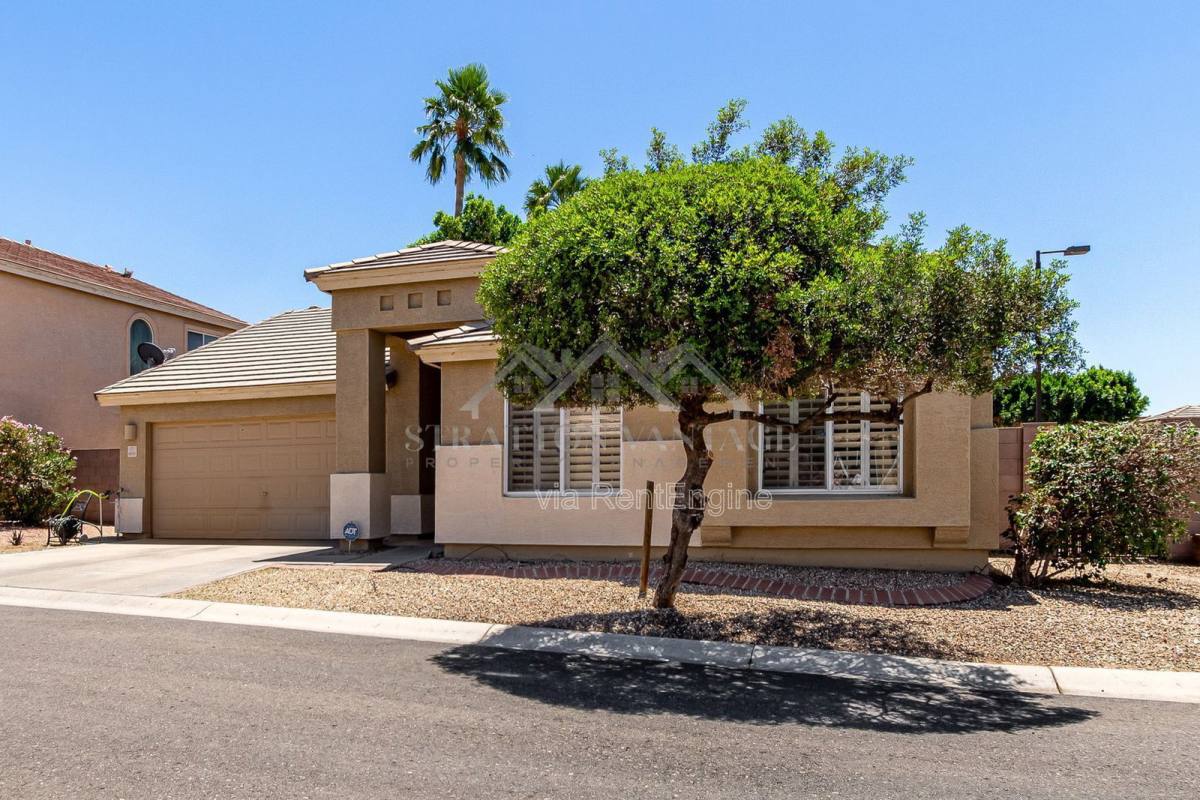 House for rent at 6631 E Rhodes St, Mesa, AZ 85215