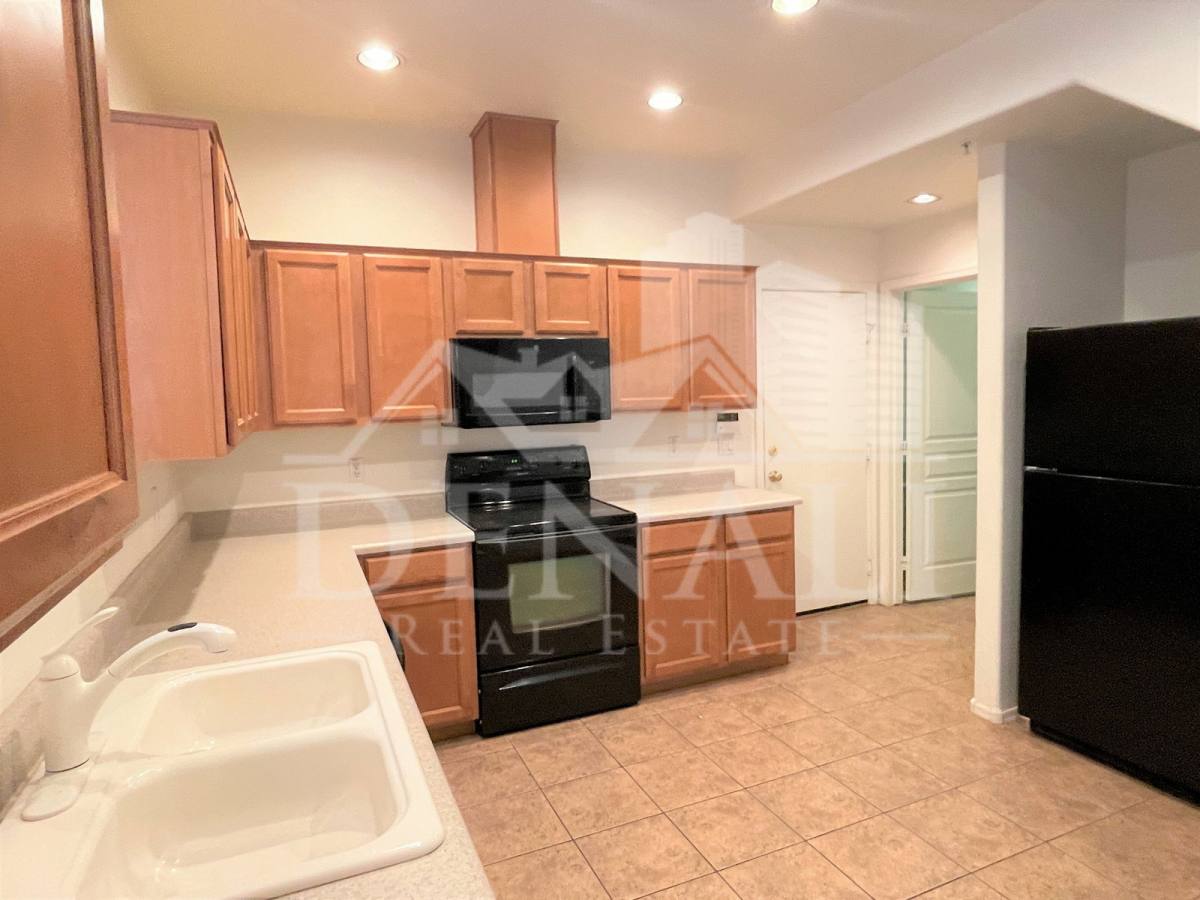Apartment for rent at 1225 N 36th St #1114, Phoenix, AZ 85008