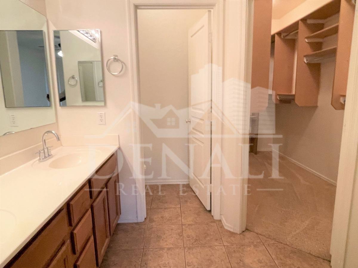 Apartment for rent at 1225 N 36th St #1114, Phoenix, AZ 85008