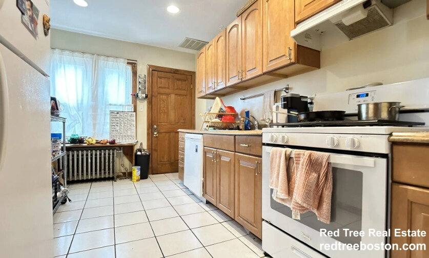 Apartment for rent at 27 S Crescent Circuit #A, Brighton, MA 02135