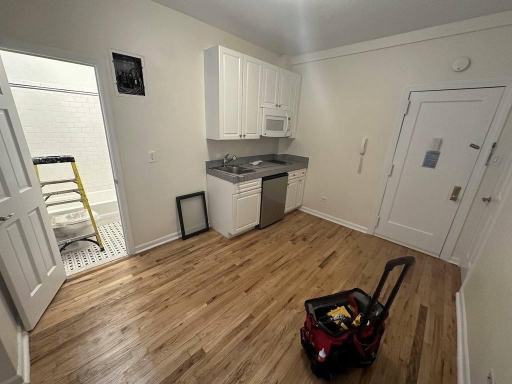 Apartment for rent at 305 W 45th St, New York, NY 10036