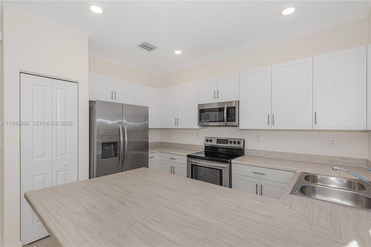 Townhouse for rent at 14732 SW 181st Terrace, Miami, FL 33187