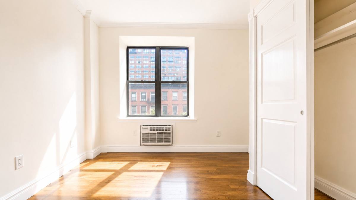 Apartment for rent at 322 W 14th St #4BB, New York, NY 10014
