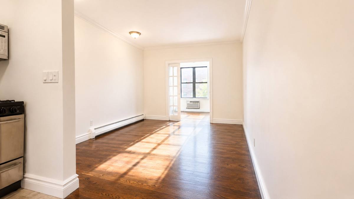Apartment for rent at 322 W 14th St #4BB, New York, NY 10014