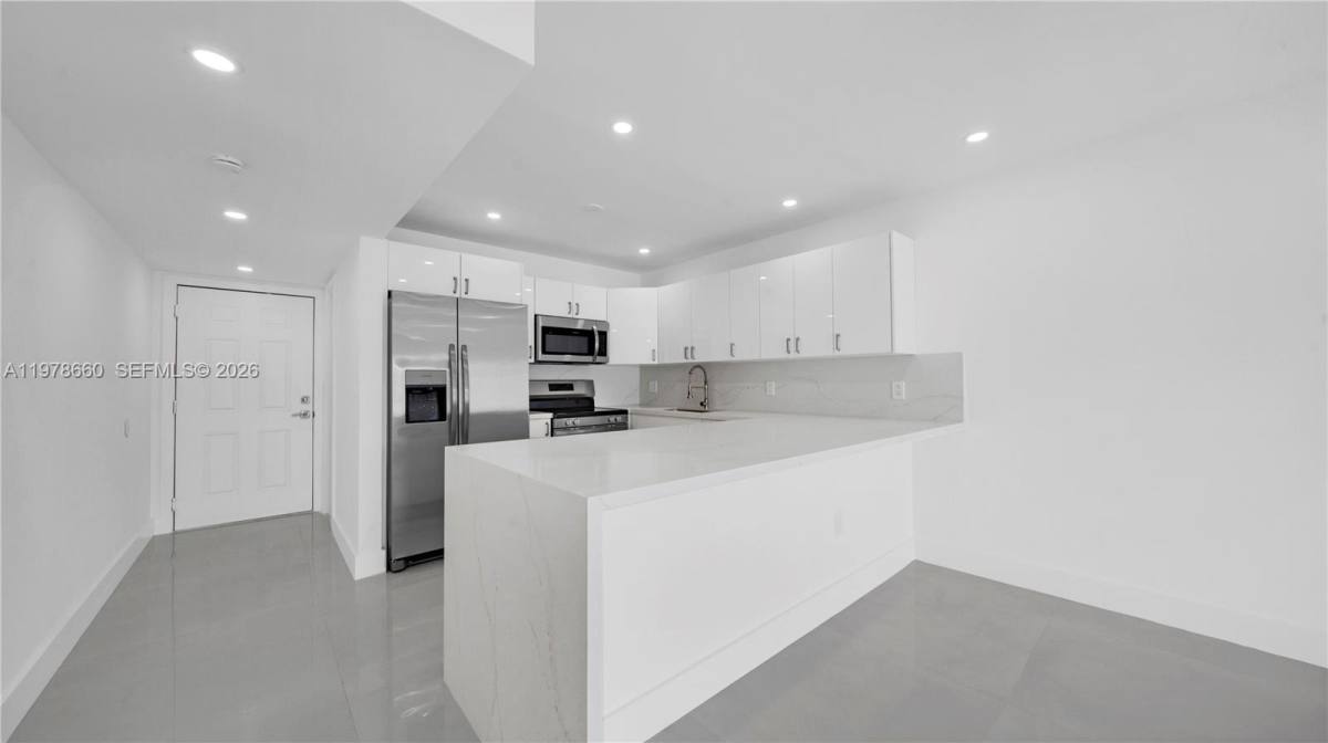 Apartment for rent at 6070 W 19th Ave, Hialeah, FL 33012