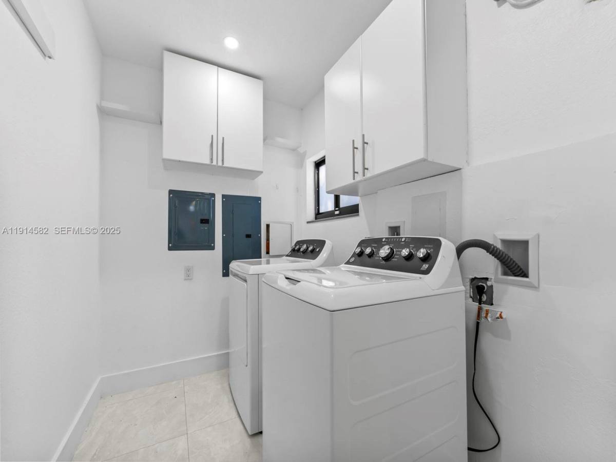 House for rent at 19850 Franjo Rd, Miami, FL 33157