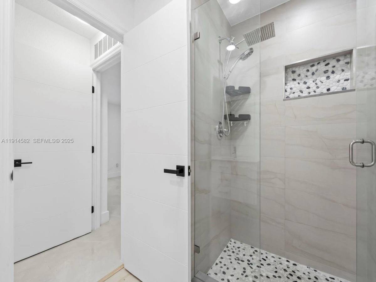 House for rent at 19850 Franjo Rd, Miami, FL 33157