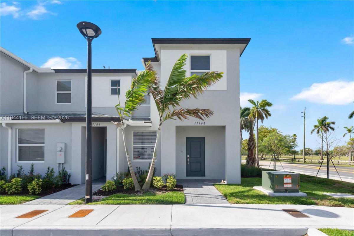 Townhouse for rent at 12168 SW 268th St, Homestead, FL 33032