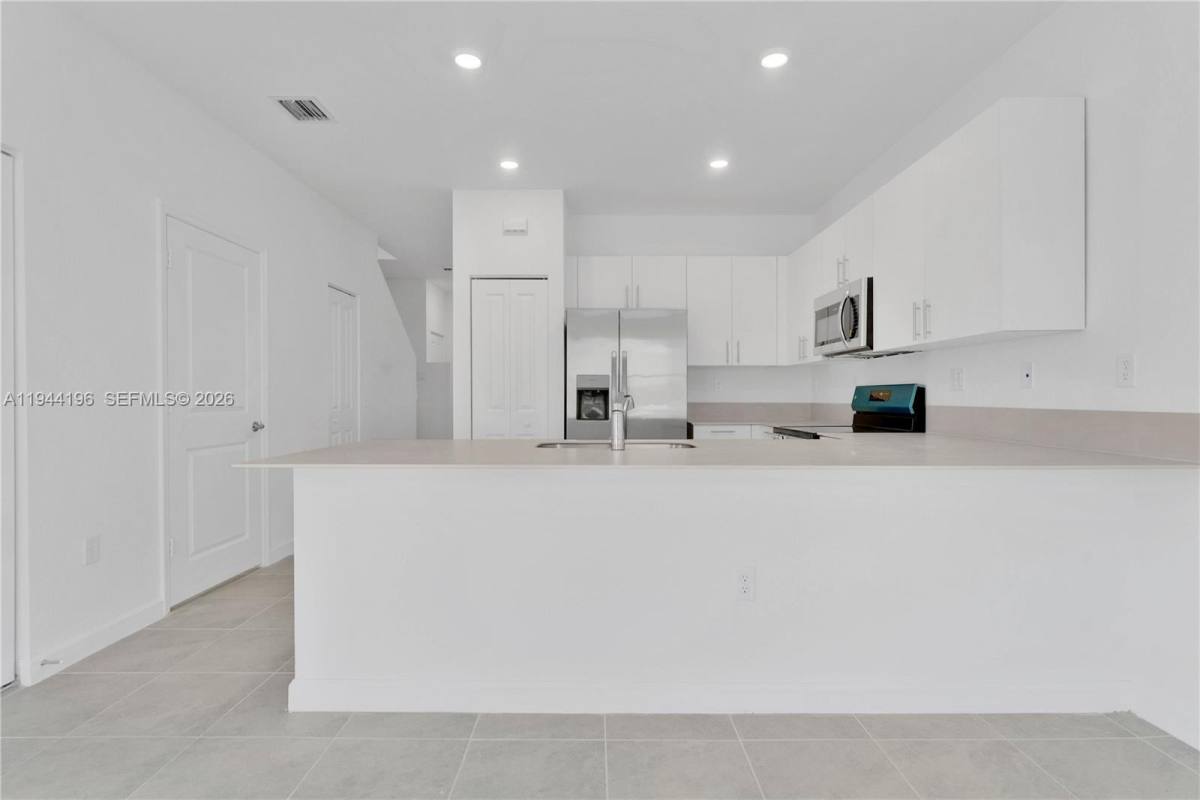 Townhouse for rent at 12168 SW 268th St, Homestead, FL 33032