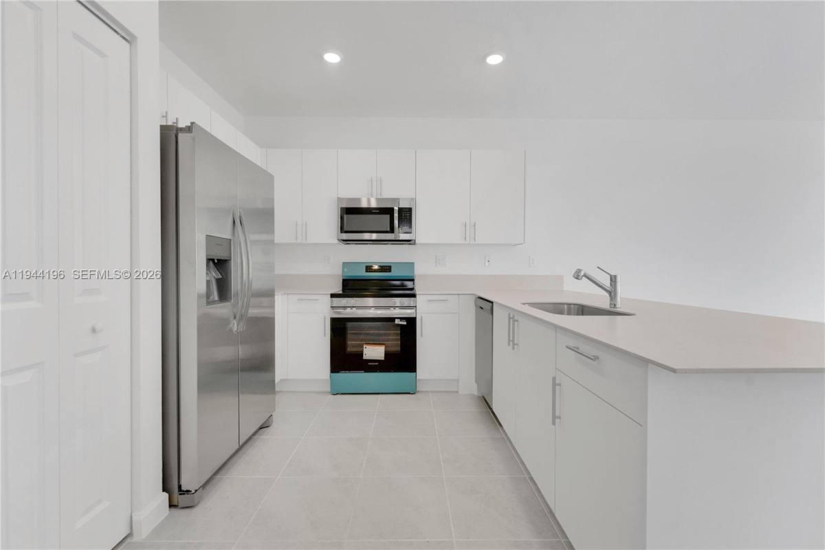 Townhouse for rent at 12168 SW 268th St, Homestead, FL 33032