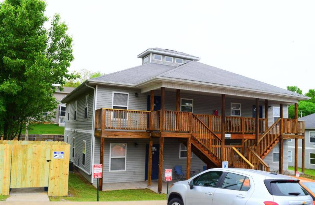 Apartment for rent at 2078 Bird Rd, Branson, MO 65616