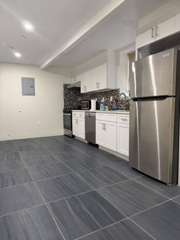House for rent at 3641 Johnson Ave, Bronx, NY 10471