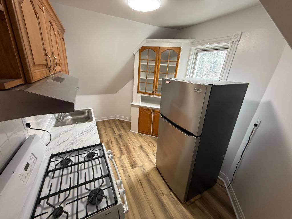 Apartment for rent at 596 Warburton Ave, Yonkers, NY 10701