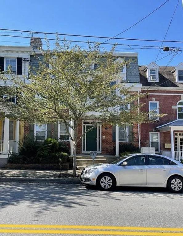 Apartment for rent at 110 E Main St, Westminster, MD 21157