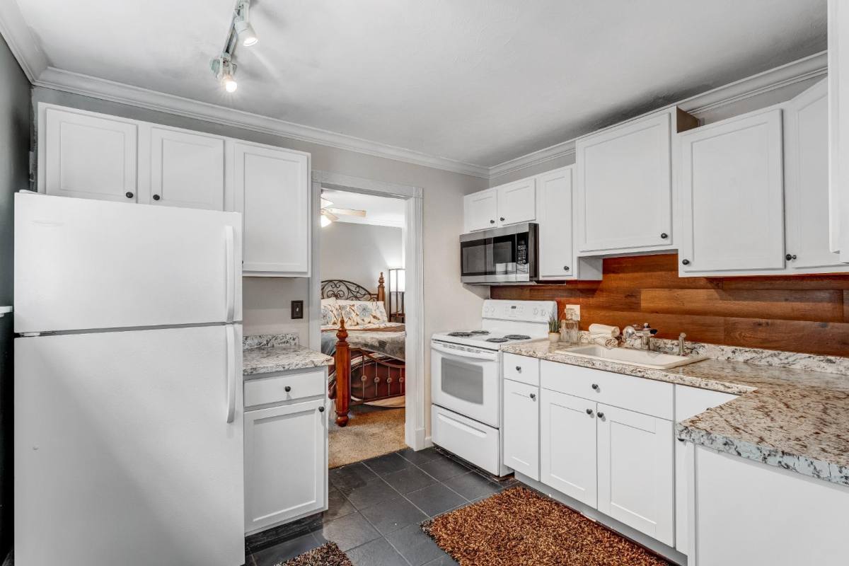 Condo for rent at 1 S Pennsylvania St, Denver, CO 80209