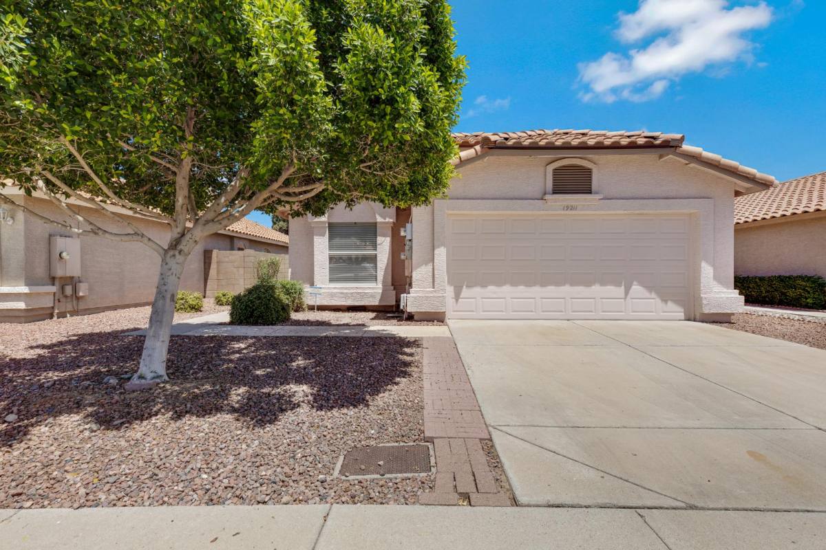 House for rent at 19211 N 78th Ave, Glendale, AZ 85308