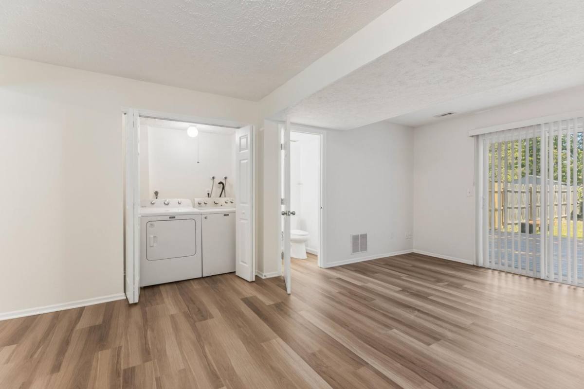 Townhouse for rent at 6319 Harris Heights Ave, Glen Burnie, MD 21061