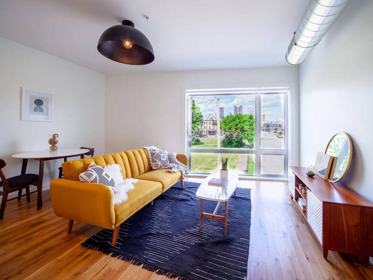 Apartment for rent at 548 W State St #203, Columbus, OH 43215