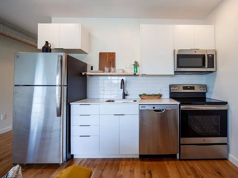 Apartment for rent at 548 W State St #203, Columbus, OH 43215
