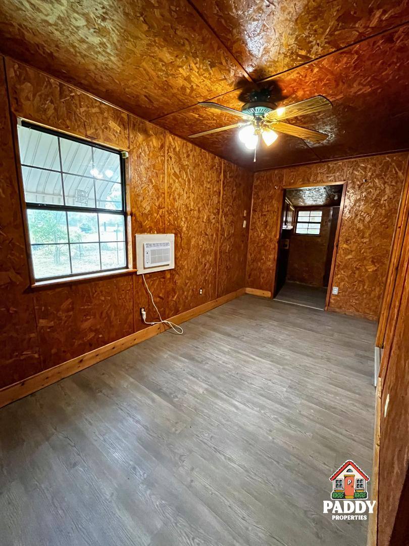 House for rent at 107 W State St, Omaha, TX 75571