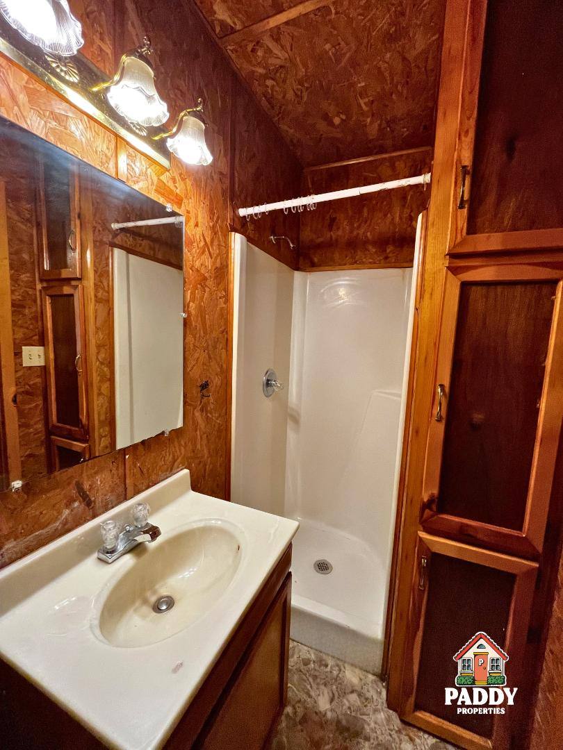 House for rent at 107 W State St, Omaha, TX 75571