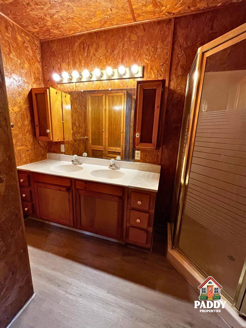 House for rent at 107 W State St, Omaha, TX 75571