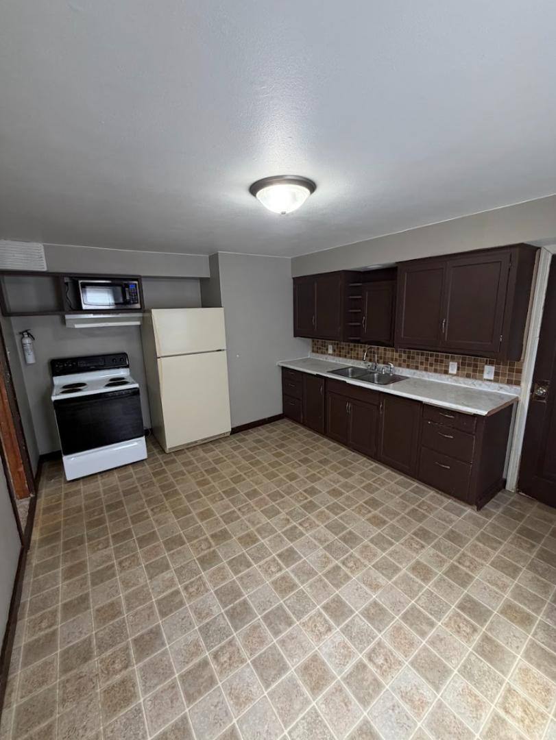 Apartment for rent at 116 W Maes Ave #2, Kimberly, WI 54136