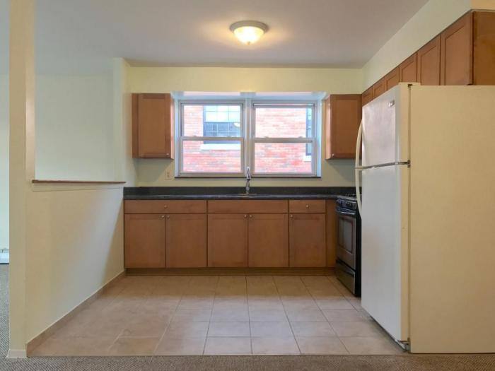 Townhouse for rent at 103 Battery Ave #PH, Brooklyn, NY 11209
