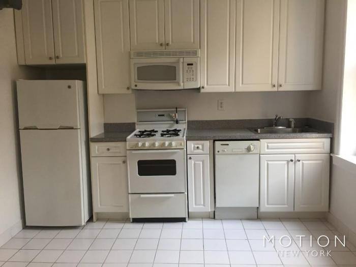 Apartment for rent at 305 W 45th St #M4, New York, NY 10036