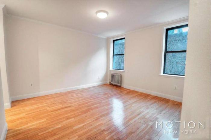 Apartment for rent at 305 W 45th St #4H, New York, NY 10036