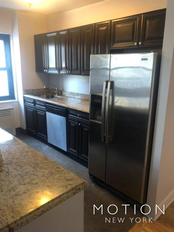 Apartment for rent at 327 E 47th #3O, New York, NY 10017