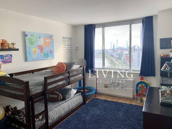 Apartment for rent at 450 N End Ave #24C, New York, NY 10282