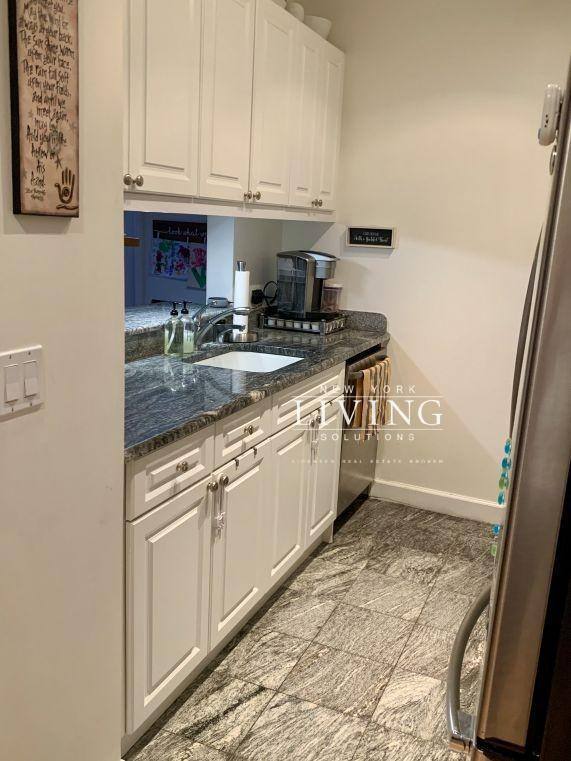 Apartment for rent at 450 N End Ave #24C, New York, NY 10282