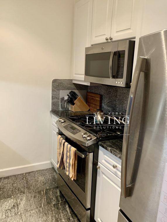 Apartment for rent at 450 N End Ave #24C, New York, NY 10282