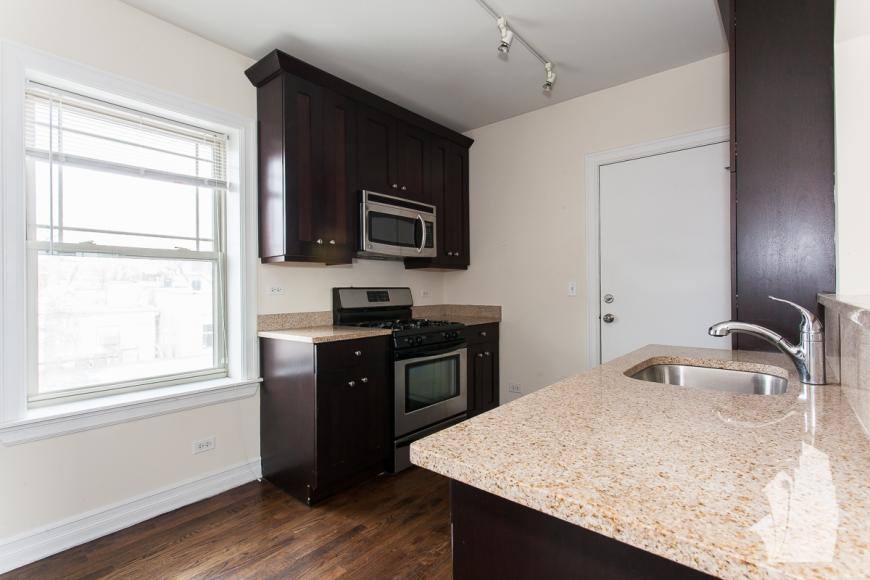 Apartment for rent at 3814 N Sheffield Ave, Chicago, IL 60613
