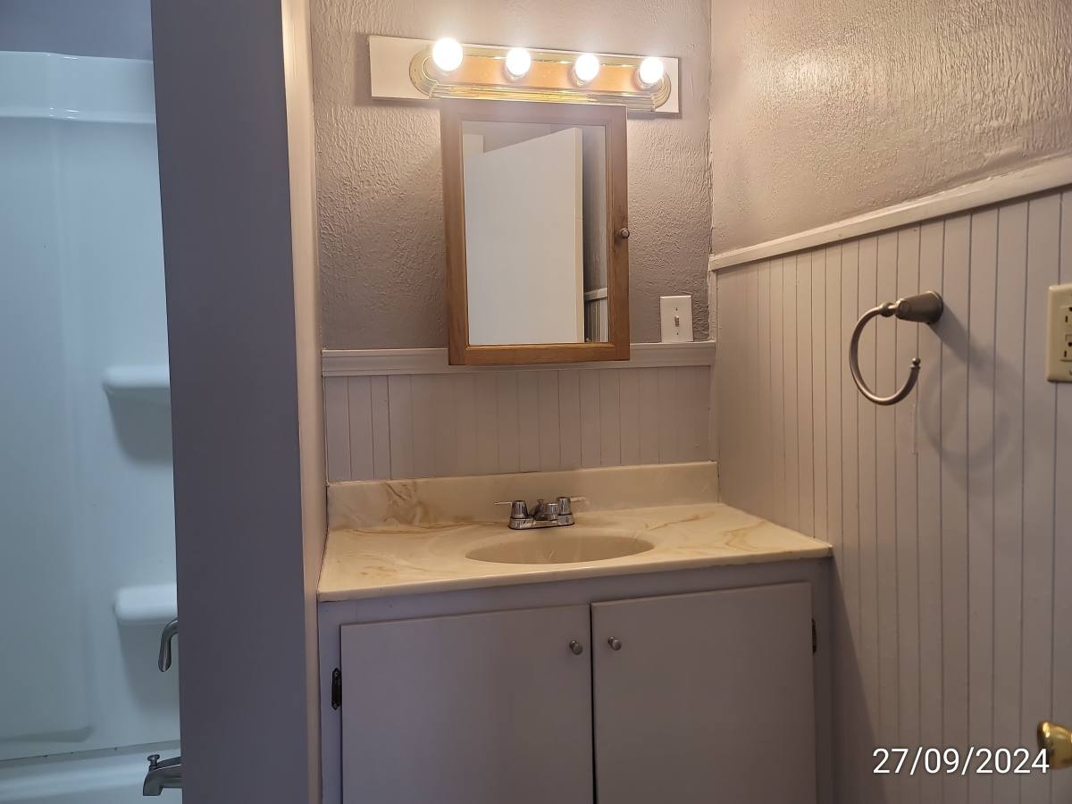 House for rent at 316 W Main St, Alliance, OH 44601