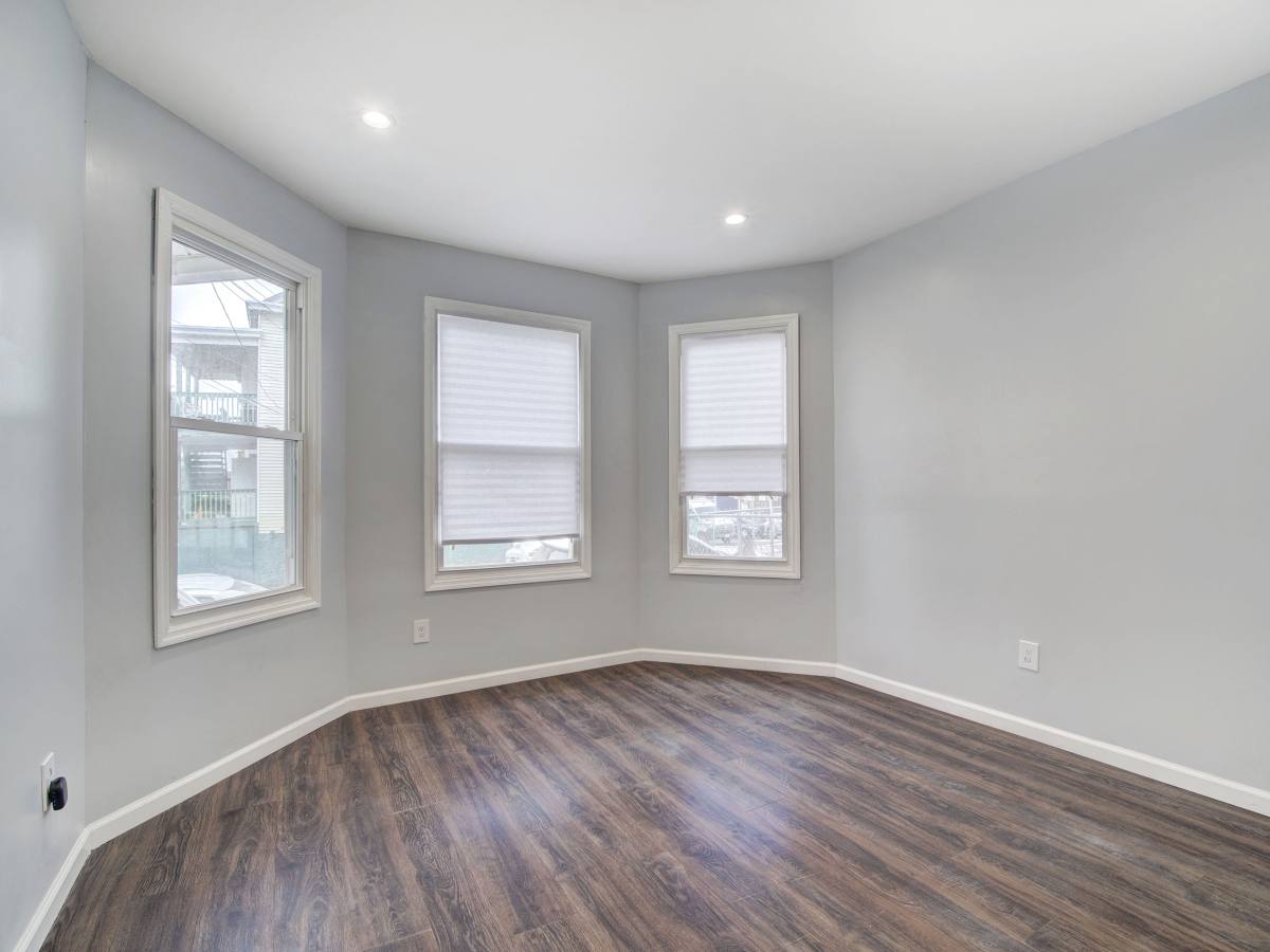 Apartment for rent at 209 N 4th St #1st, Paterson, NJ 07522