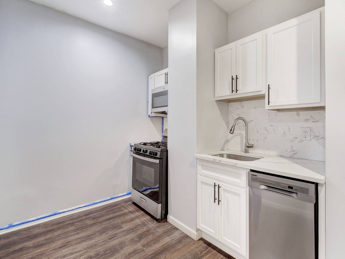 Apartment for rent at 209 N 4th St #1st, Paterson, NJ 07522