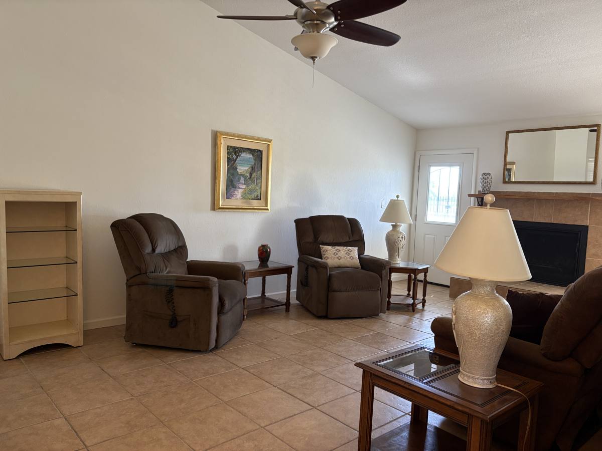 Townhouse for rent at 17810 N 45th Ave, Glendale, AZ 85308