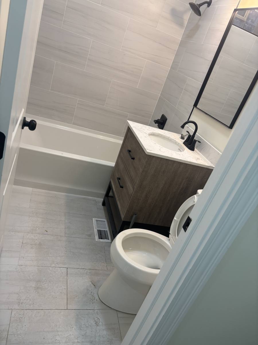 Apartment for rent at 5704 S May St #1, Chicago, IL 60621