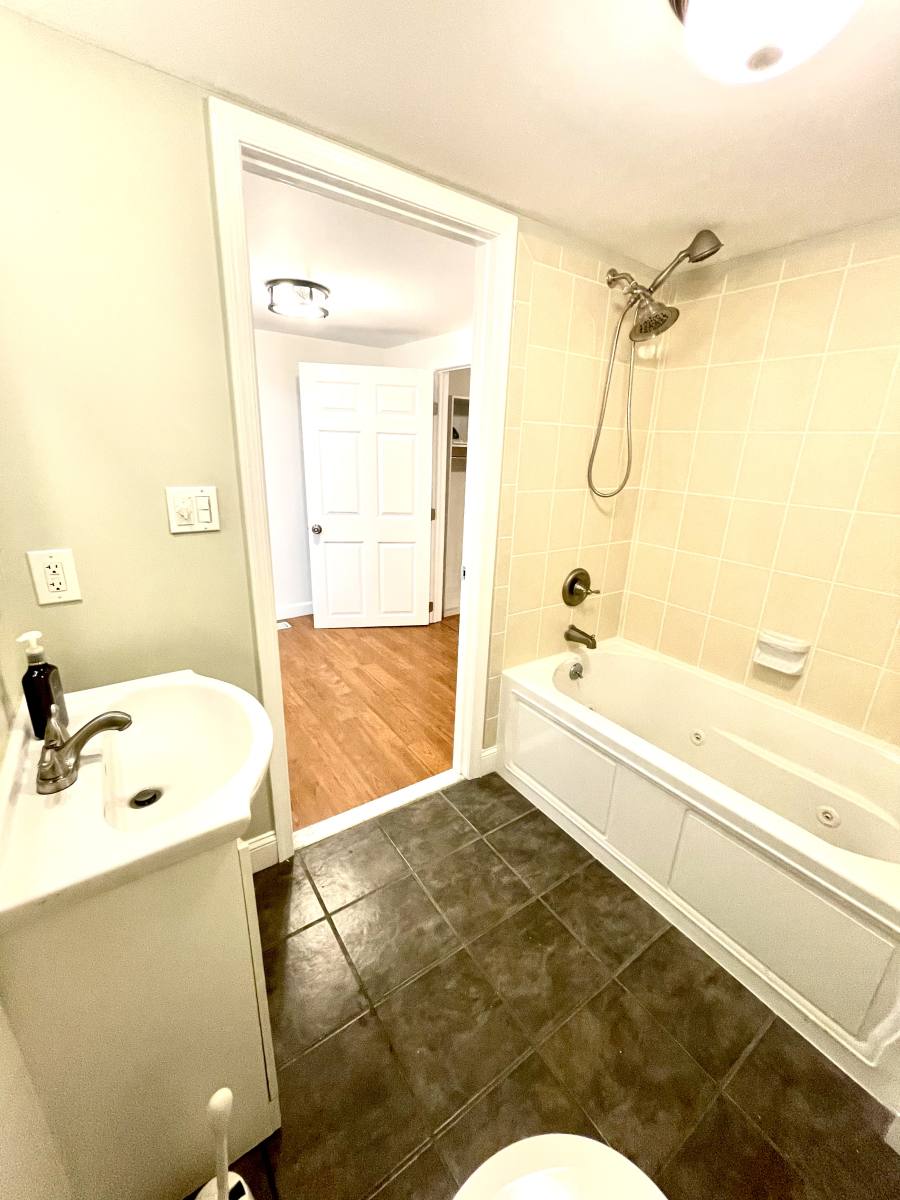 House for rent at 6541 Saint Helena Ave, Dundalk, MD 21222