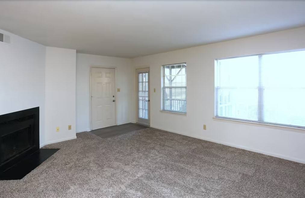 Apartment for rent at The Hedges Apartment Homes, 3020 Cottage Place, Greensboro, NC 27455