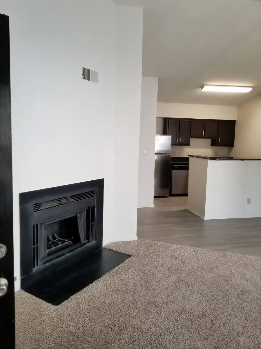 Apartment for rent at The Hedges Apartment Homes, 3020 Cottage Place, Greensboro, NC 27455