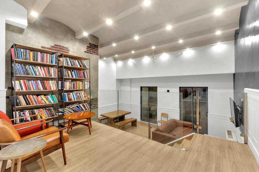Apartment for rent at 220 E 22nd St #2L, New York, NY 10010