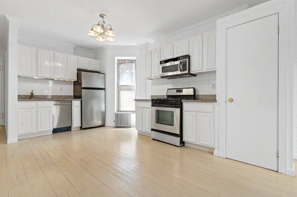 Apartment for rent at 552 Broome St #2B, New York, NY 10013
