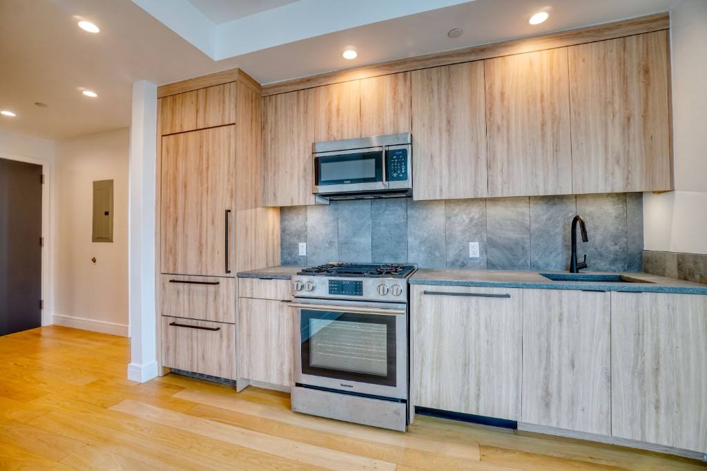 Apartment for rent at 24-16 Queens Plaza S #22B, Long Island City, NY 11101