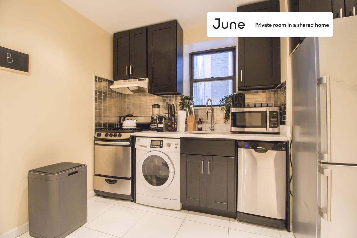 Apartment for rent at 15 W 107th St, New York, NY 10025