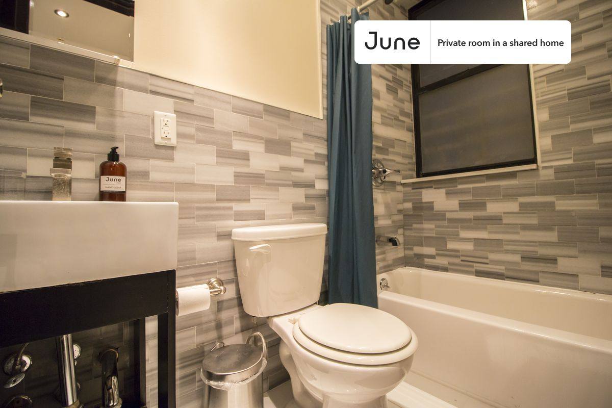 Apartment for rent at 15 W 107th St, New York, NY 10025