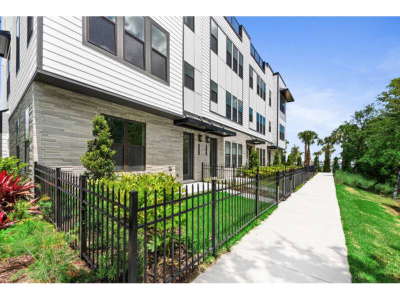 Townhouse for rent at 2054 Prudential Dr, Jacksonville, FL 32207