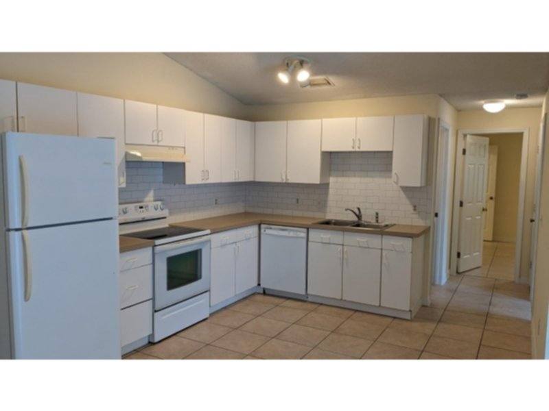 Townhouse for rent at Indian Trails, Palm Coast,, 33 Bunker View Dr #B, Palm Coast, FL 32137